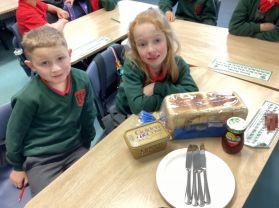 Year 3 Mrs Thompson- Instructional Writing to make jam sandwiches 🍞