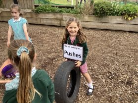 Push and Pull forces - Toys Topic 🧩