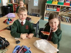Pancake Tuesday in Mrs Thompson’s Year 3 class 🥞